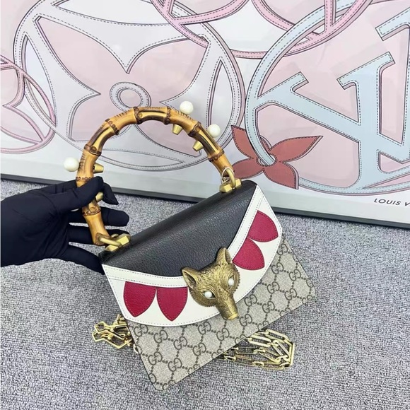 Gucci Beige and Red Satchel with Bamboo Handle - Picture 1 of 7